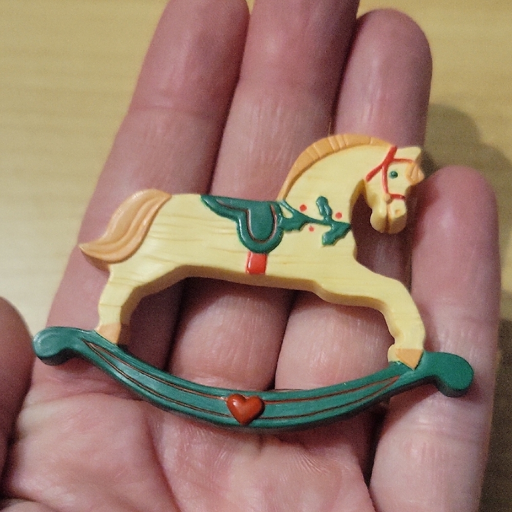 Charming Rocking Horse Brooch - Picture 6 of 6